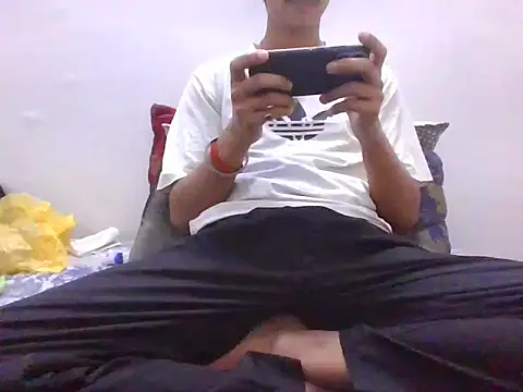 Gray lund online show from 11/30/25, 05:19