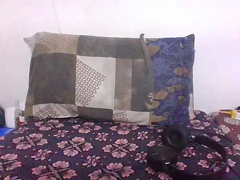 Snapshot of Gray_lund chatting on 03/03/26, 01:51 Gray lund online show from 03/03/26, 01:51