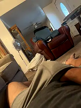 Snapshot of Jayare95 chatting on 11/21/25, 05:12 Jayare95 online show from 11/21/25, 05:12