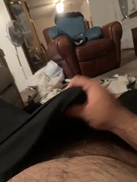 Snapshot of Jayare95 chatting on 11/21/25, 02:21 Jayare95 online show from 11/21/25, 02:21