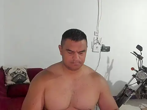 Snapshot of ApholoVV chatting on 02/05/26, 10:22 ApholoVV online show from 02/05/26, 10:22