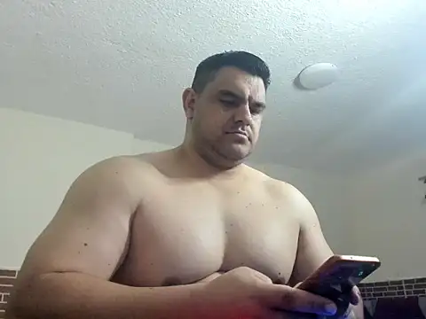 Snapshot of ApholoVV chatting on 09/18/25, 06:55 ApholoVV online show from 09/18/25, 06:55