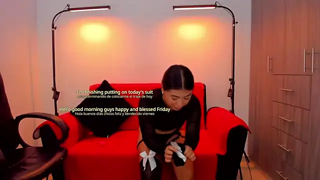 Snapshot of cloy_baby__ chatting on 11/28/25, 10:26 cloy baby online show from 11/28/25, 10:26