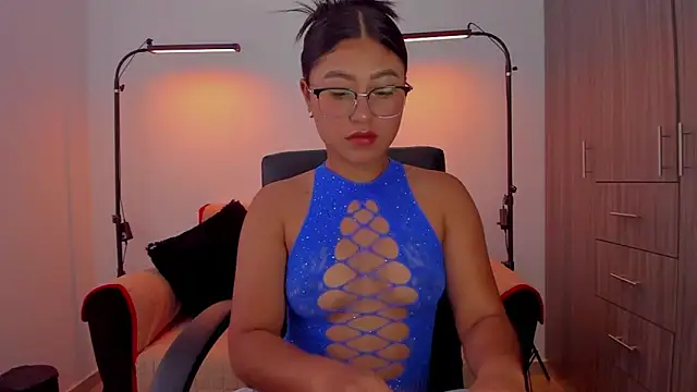 Snapshot of cloy_baby__ chatting on 03/21/25, 10:28 cloy baby online show from 03/21/25, 10:28