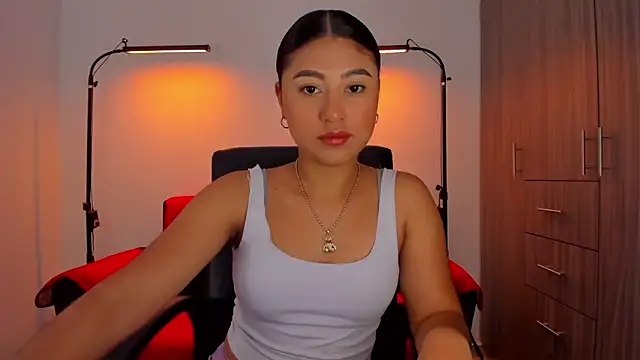 Snapshot of cloy_baby__ chatting on 10/10/25, 10:38 cloy baby online show from 10/10/25, 10:38