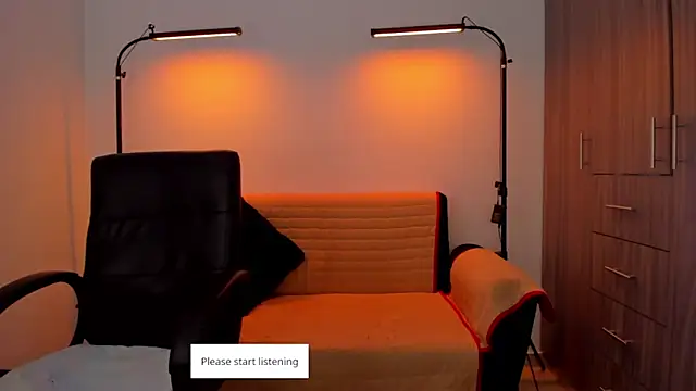 Snapshot of cloy_baby__ chatting on 11/04/25, 10:30 cloy baby online show from 11/04/25, 10:30