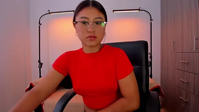 Snapshot of cloy_baby__ chatting on 09/16/25, 11:33 cloy baby online show from 09/16/25, 11:33