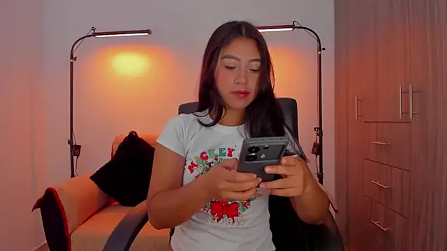 cloy baby   online show from 12/19/25, 10:39