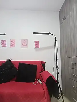 cloy baby   online show from 08/01/26, 11:30