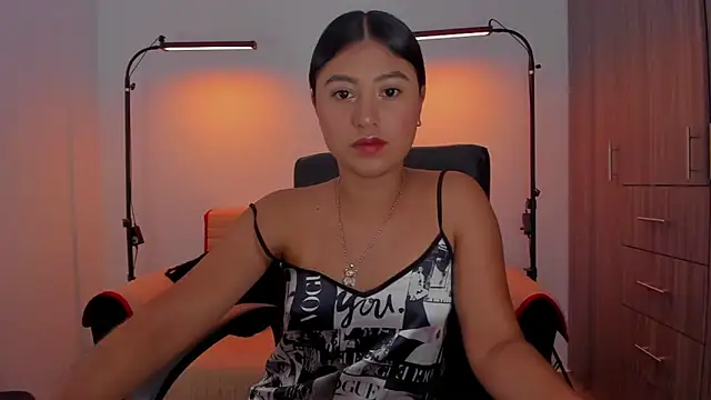 Snapshot of cloy_baby__ chatting on 03/19/25, 12:04 cloy baby online show from 03/19/25, 12:04