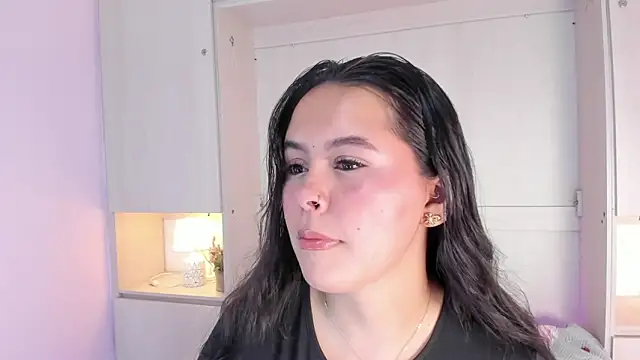 Snapshot of valerymeyerr chatting on 01/15/26, 04:38 valerymeyerr online show from 01/15/26, 04:38