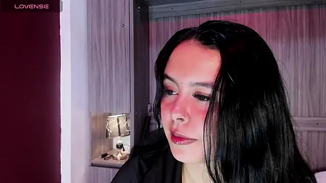 Snapshot of valerymeyerr chatting on 04/30/26, 11:50 valerymeyerr online show from 04/30/26, 11:50