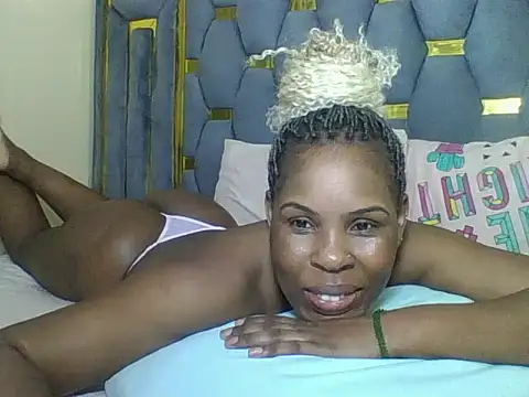 Sexyebonygal online show from 10/28/25, 02:27