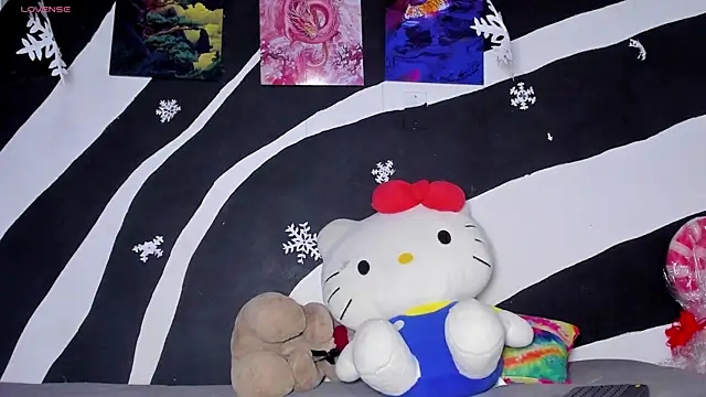 Lilith Zen online show from 12/15/25, 09:42