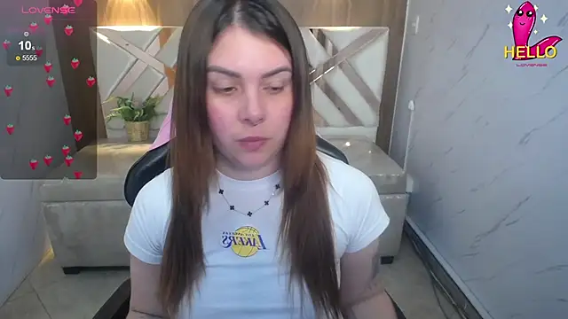 Snapshot of Paula_b_ chatting on 01/19/26, 12:53 Paula b online show from 01/19/26, 12:53