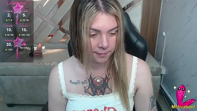 Snapshot of Paula_b_ chatting on 06/29/26, 01:00 Paula b online show from 06/29/26, 01:00
