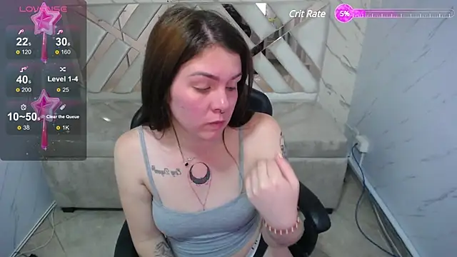 Snapshot of Paula_b_ chatting on 03/13/25, 12:56 Paula b online show from 03/13/25, 12:56