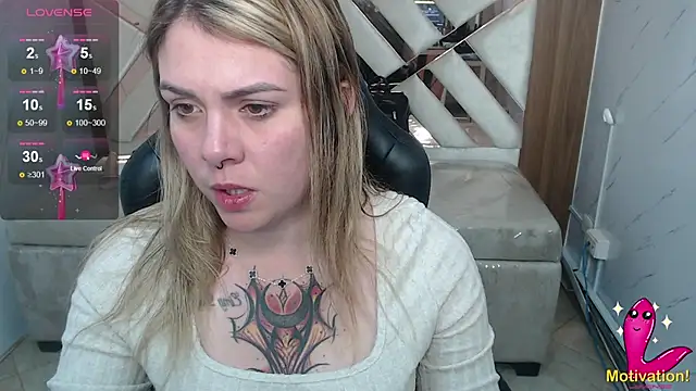 Snapshot of Paula_b_ chatting on 07/09/26, 12:48 Paula b online show from 07/09/26, 12:48