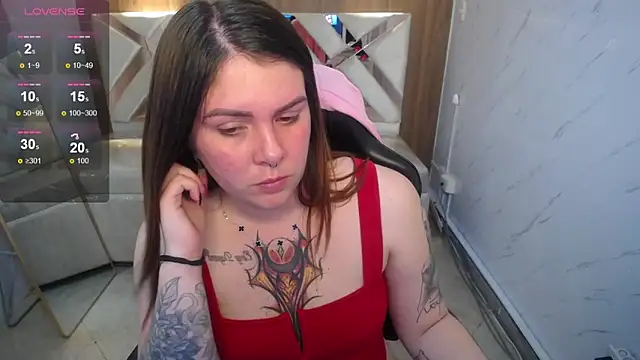 Snapshot of Paula_b_ chatting on 02/11/26, 12:49 Paula b online show from 02/11/26, 12:49