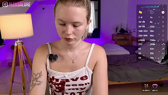 LexieLoree online show from 09/10/25, 08:24