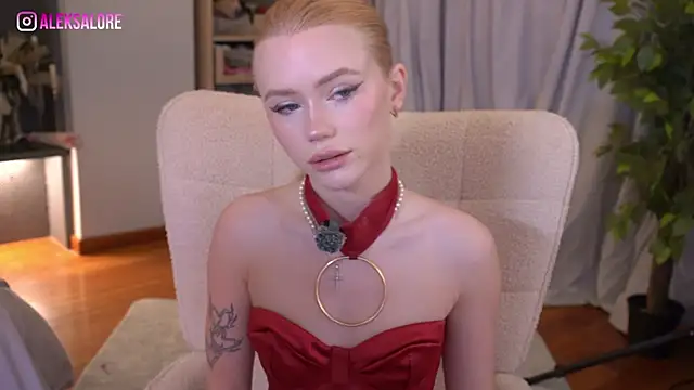 LexieLoree online show from 06/09/26, 03:07