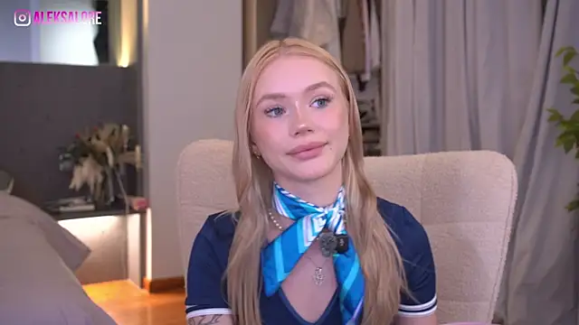 LexieLoree online show from 06/07/26, 03:01