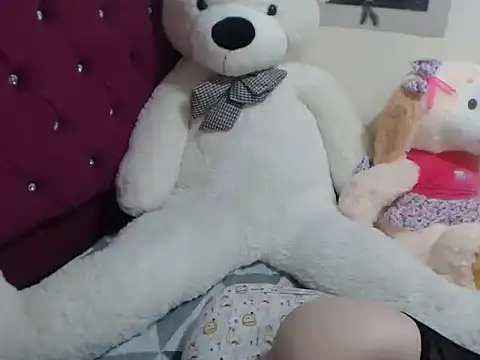 MOLLY4444 online show from 02/13/26, 12:10