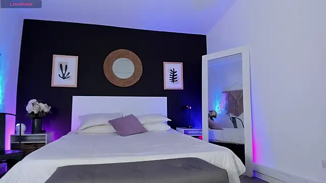 VioletPaket online show from 02/20/26, 12:51