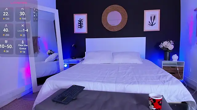 VioletPaket online show from 03/26/26, 11:41