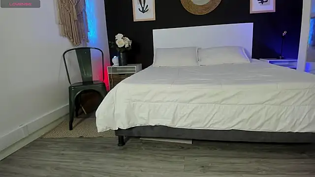 VioletPaket online show from 02/14/26, 01:11