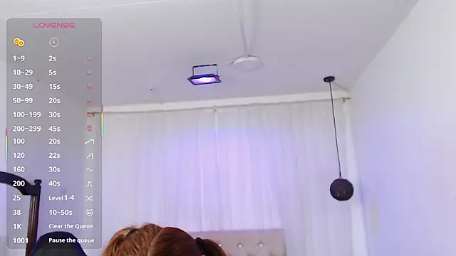 lilyponce  online show from 07/02/26, 03:23