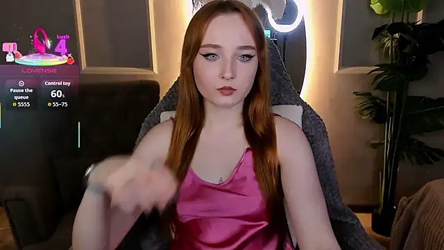 Emma Chery online show from 10/08/25, 01:34