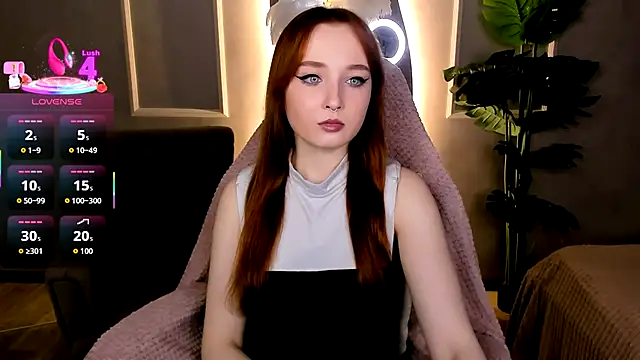 Emma Chery online show from 10/14/25, 05:41