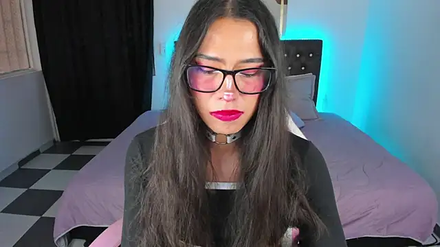 Snapshot of paula_kawaiifu_ chatting on 02/27/25, 05:16 paula kawaiifu online show from 02/27/25, 05:16