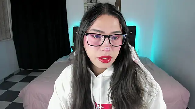 Snapshot of paula_kawaiifu_ chatting on 03/20/25, 01:59 paula kawaiifu online show from 03/20/25, 01:59