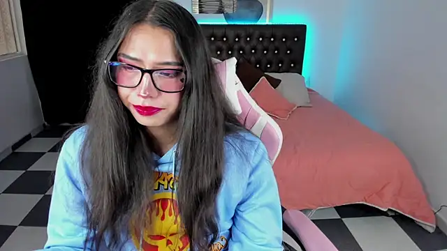 Snapshot of paula_kawaiifu_ chatting on 02/25/25, 05:08 paula kawaiifu online show from 02/25/25, 05:08