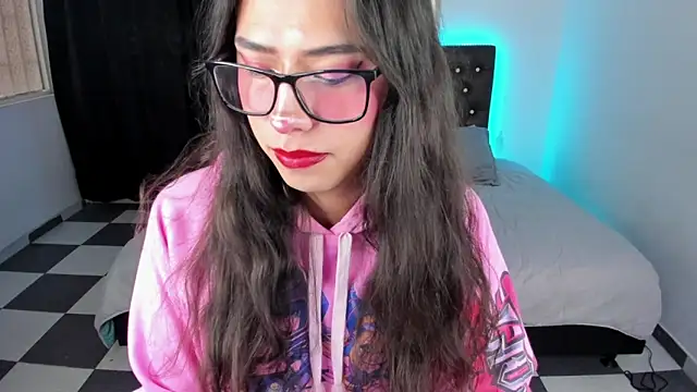 Snapshot of paula_kawaiifu_ chatting on 03/08/25, 04:39 paula kawaiifu online show from 03/08/25, 04:39