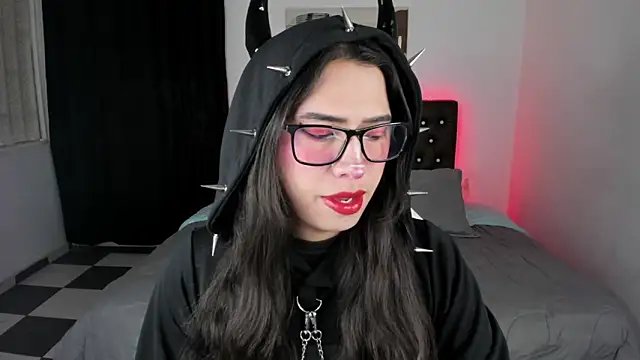 Snapshot of paula_kawaiifu_ chatting on 03/22/25, 02:03 paula kawaiifu online show from 03/22/25, 02:03