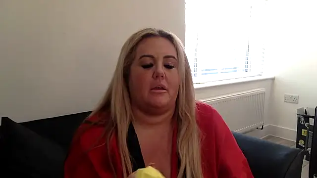 English Brooke online show from 06/21/26, 04:40