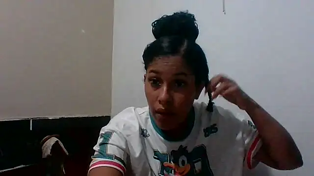 Kitra New online show from 10/16/25, 06:43