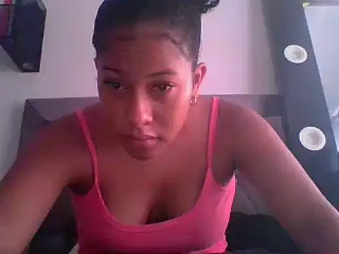 Kitra New online show from 09/15/25, 12:27