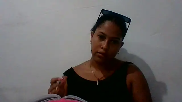 Kitra New online show from 04/04/26, 07:20