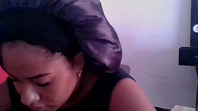 Kitra New online show from 12/17/25, 01:49