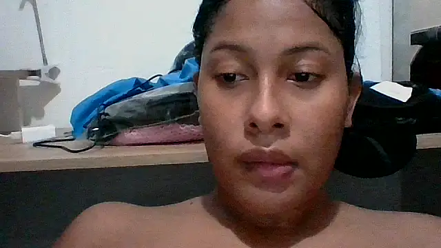 Kitra New online show from 02/18/26, 11:12