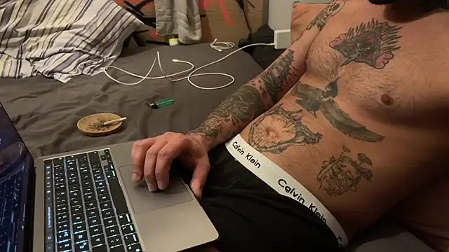 Snapshot of kameray12 chatting on 03/14/25, 06:18 kameray12 online show from 03/14/25, 06:18