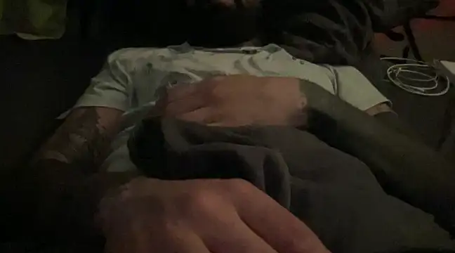 Snapshot of kameray12 chatting on 03/03/25, 12:34 kameray12 online show from 03/03/25, 12:34