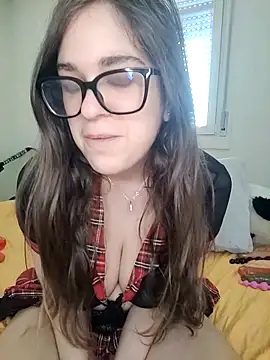 Miachan LaGattinaVogliosa online show from 04/07/26, 02:41