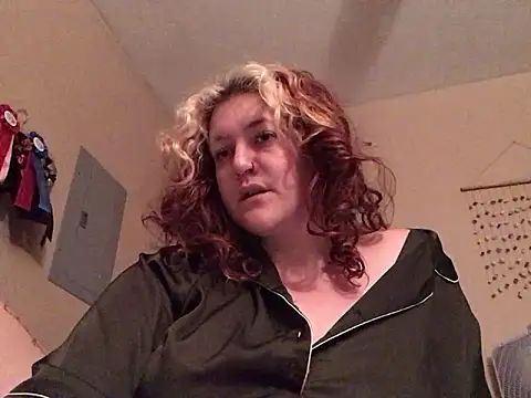 babesb01 online show from 05/13/26, 04:19