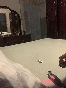 DManL online show from 12/21/25, 09:04