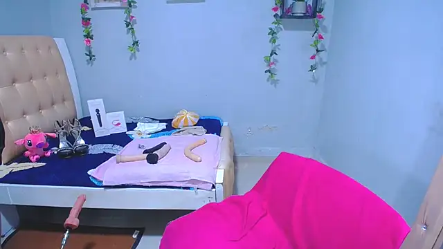 DelysyHot online show from 04/19/26, 07:31